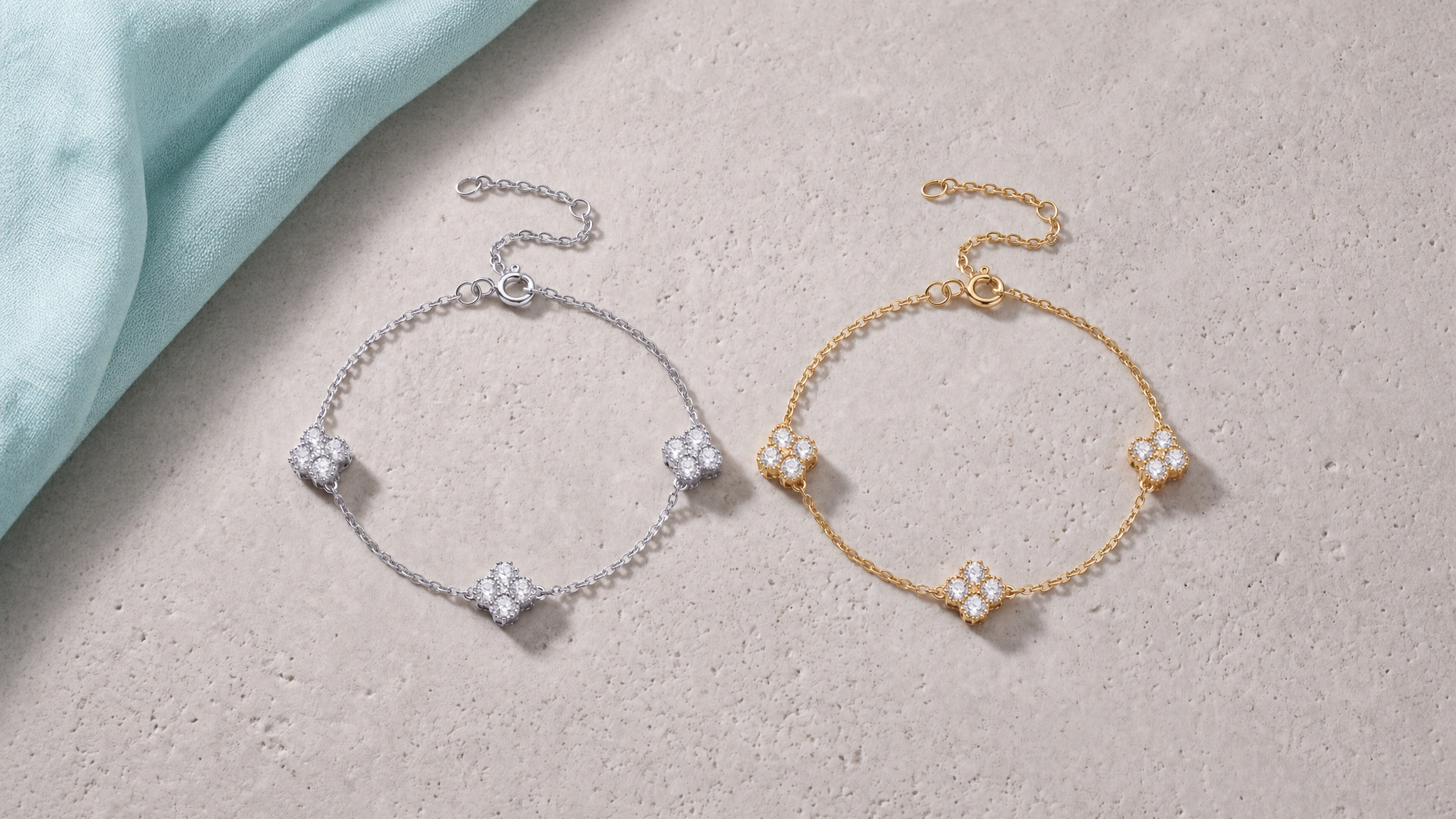 Bracelets en argent sterling et en vermeil or 18 carats, sur pierre claire avec un lin menthe
